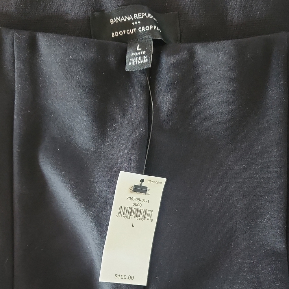 Banana Republic Black Bootcut Cropped Pants - Picture 2 of 2